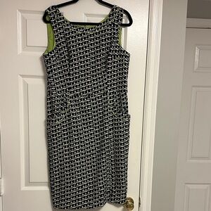 ✨ London Times Black & White Geometric Midi Dress – Modern Chic ✨